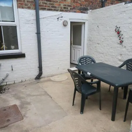 Holiday home 2 Railway Terrace *